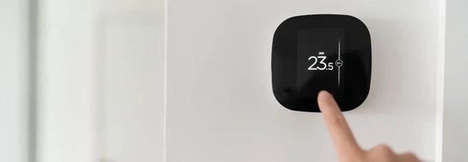 Operating a smart thermostat